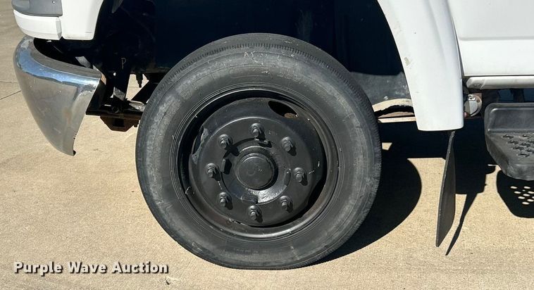 image for item ET3448 2004 GMC C5500 utility / service truck