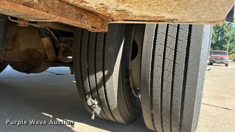 image for item ET3448 2004 GMC C5500 utility / service truck