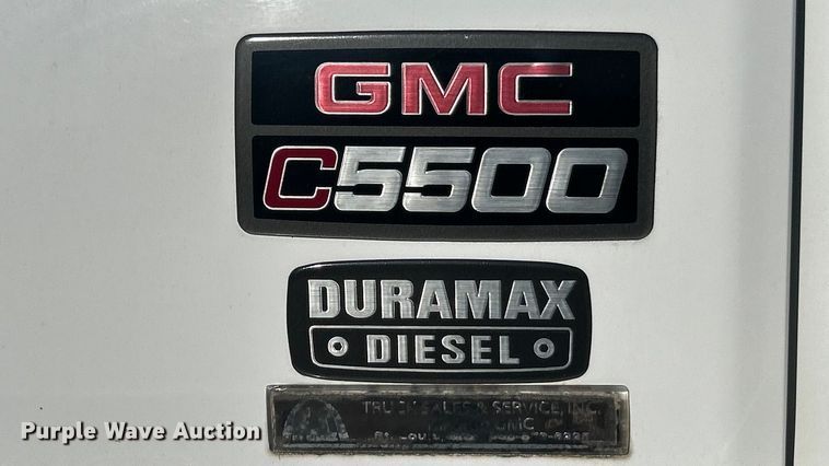 image for item ET3448 2004 GMC C5500 utility / service truck