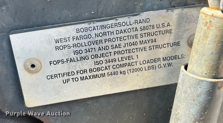 image for item ET3452 2005 Bobcat T250 tracked skid steer loader