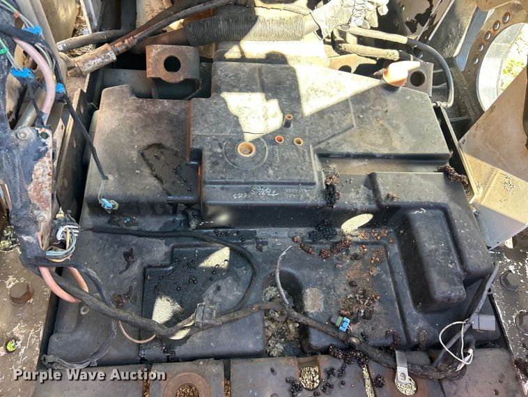 image for item ET3452 2005 Bobcat T250 tracked skid steer loader