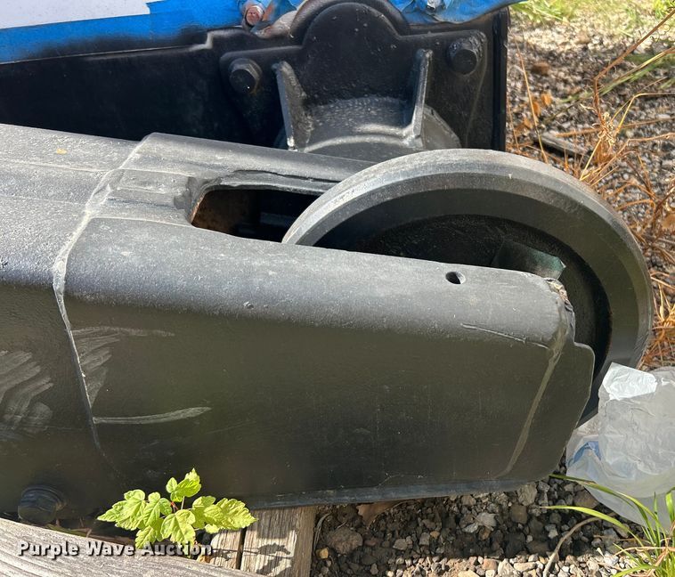 image for item ET3452 2005 Bobcat T250 tracked skid steer loader