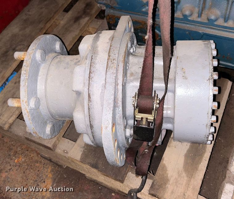 image for item ET3452 2005 Bobcat T250 tracked skid steer loader