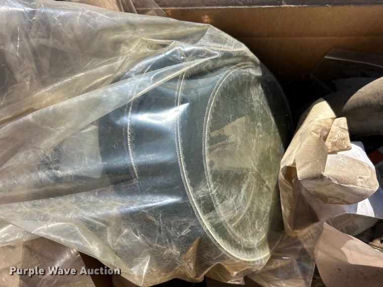 image for item ET3452 2005 Bobcat T250 tracked skid steer loader