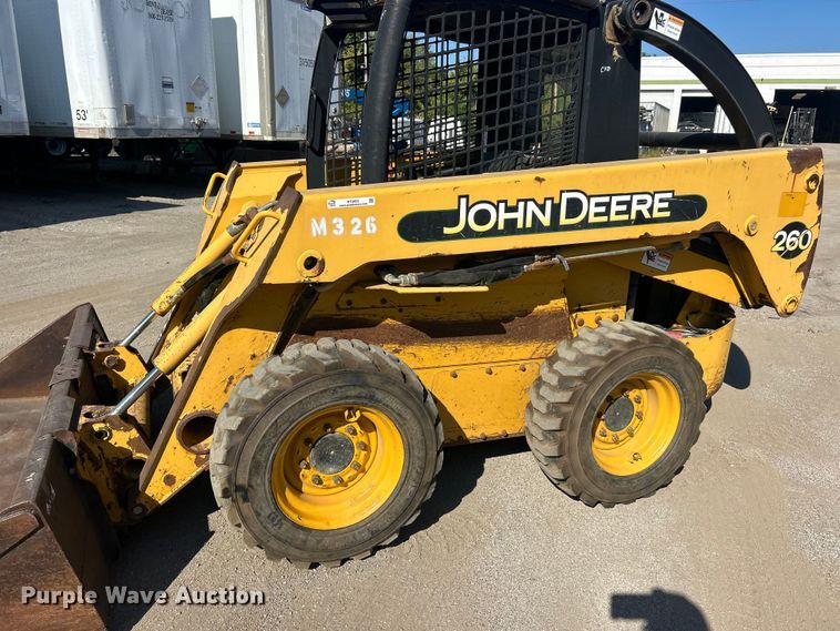 image for item ET3453 2003 John Deere 260  skid steer loader