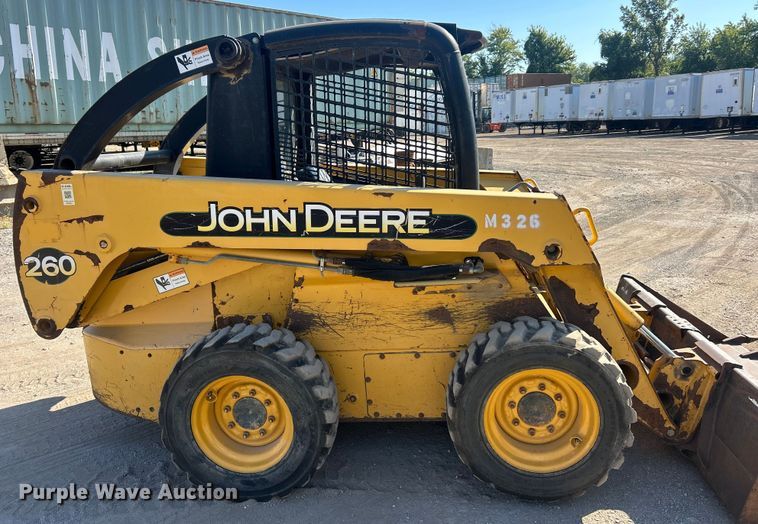 image for item ET3453 2003 John Deere 260  skid steer loader