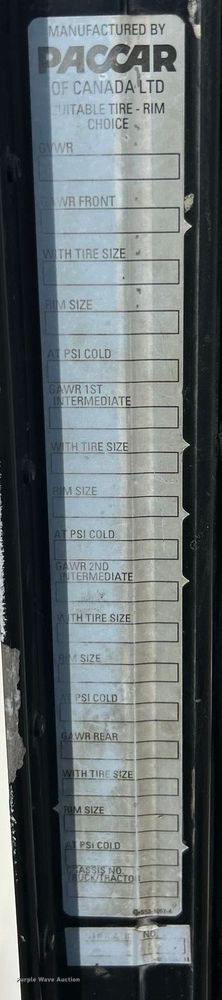 image for item ET3467 2003 Peterbilt 330 utility / service truck