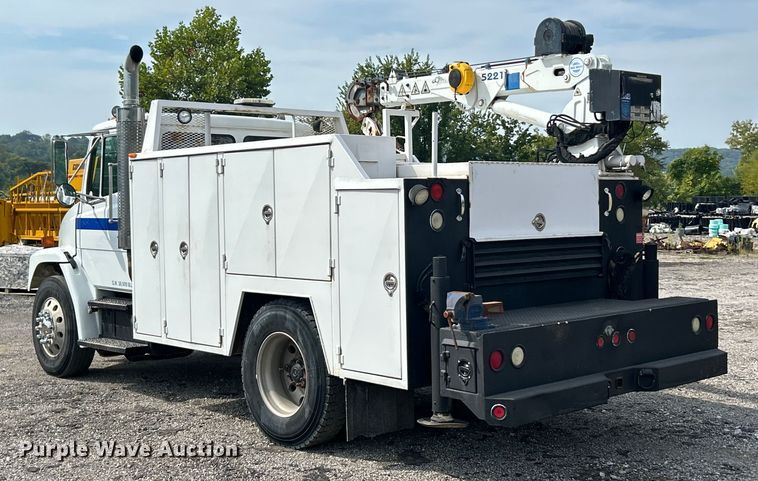 image for item ET3468 2002 Freightliner FL60 utility / service truck