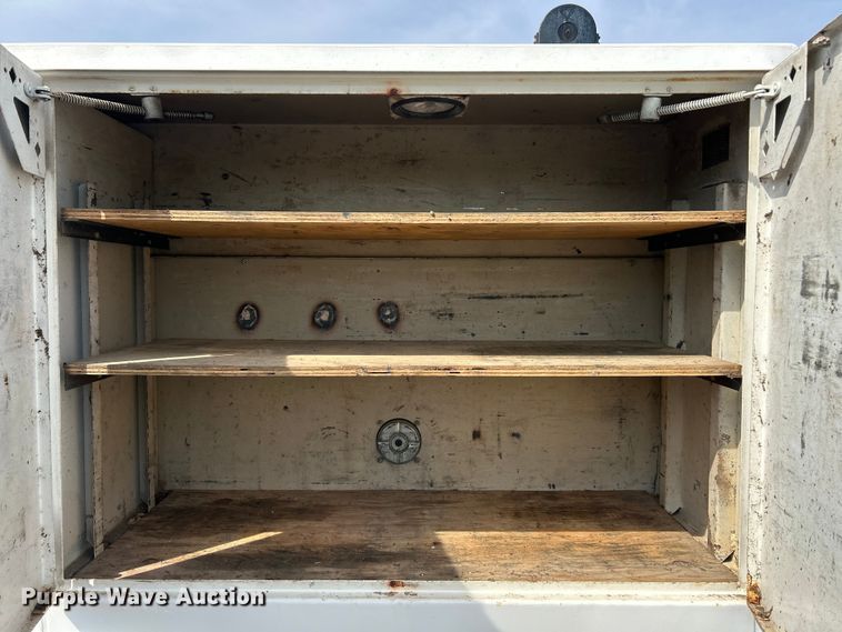 image for item ET3468 2002 Freightliner FL60 utility / service truck