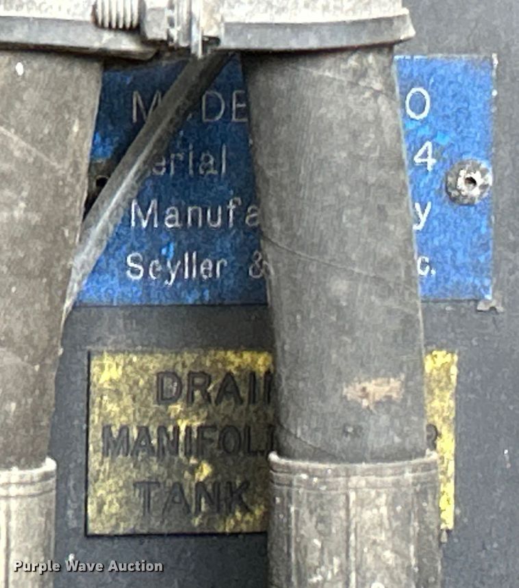 image for item ET3468 2002 Freightliner FL60 utility / service truck