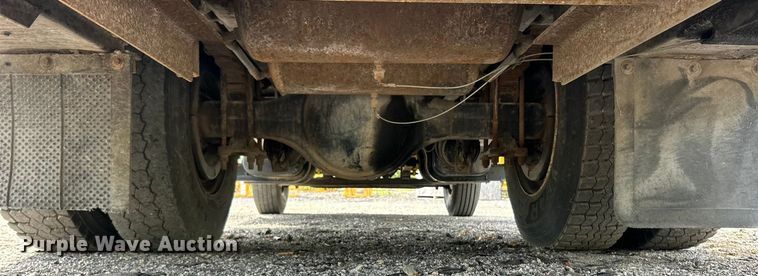 image for item ET3468 2002 Freightliner FL60 utility / service truck