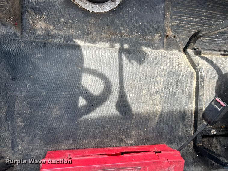 image for item ET3468 2002 Freightliner FL60 utility / service truck