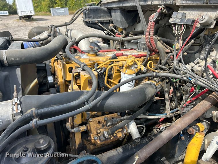 image for item ET3468 2002 Freightliner FL60 utility / service truck