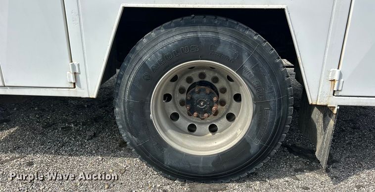 image for item ET3468 2002 Freightliner FL60 utility / service truck