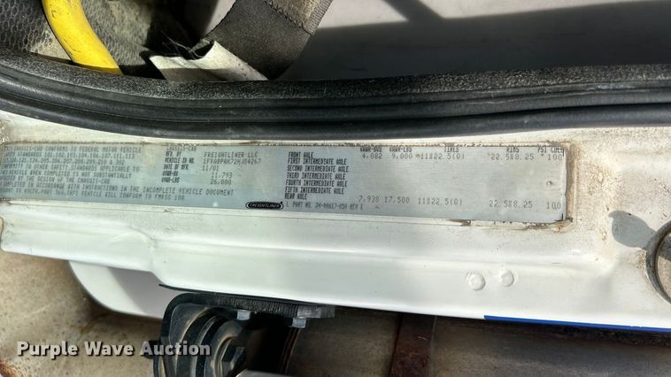 image for item ET3468 2002 Freightliner FL60 utility / service truck