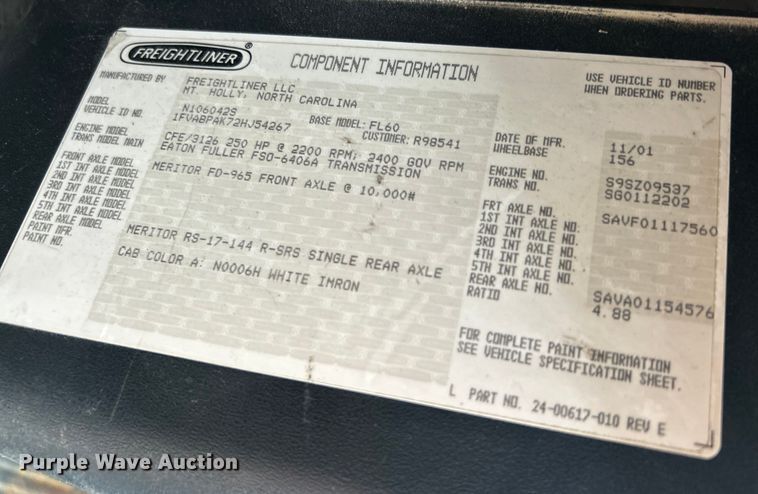 image for item ET3468 2002 Freightliner FL60 utility / service truck