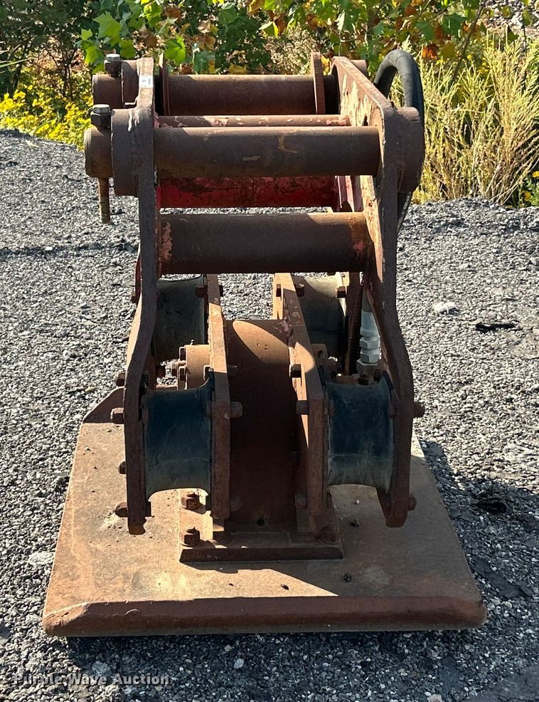 image for item ET3469 Allied excavator plate compactor