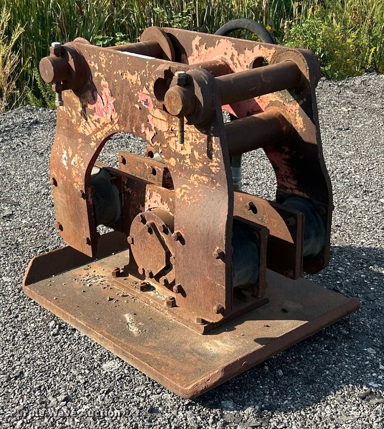 image for item ET3469 Allied excavator plate compactor