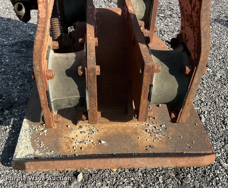 image for item ET3469 Allied excavator plate compactor
