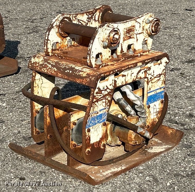 image for item ET3470 C&P Attachments excavator plate compactor