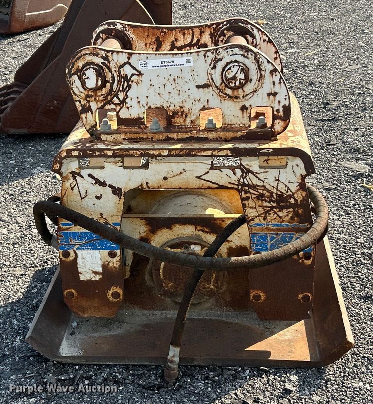 image for item ET3470 C&P Attachments excavator plate compactor