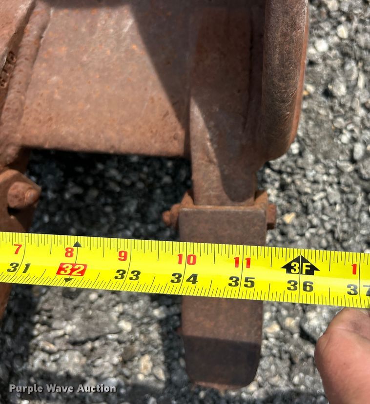 image for item ET3471 (3) backhoe buckets