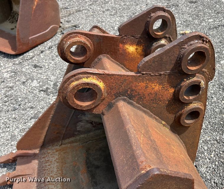 image for item ET3471 (3) backhoe buckets