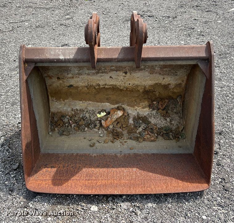 image for item ET3471 (3) backhoe buckets