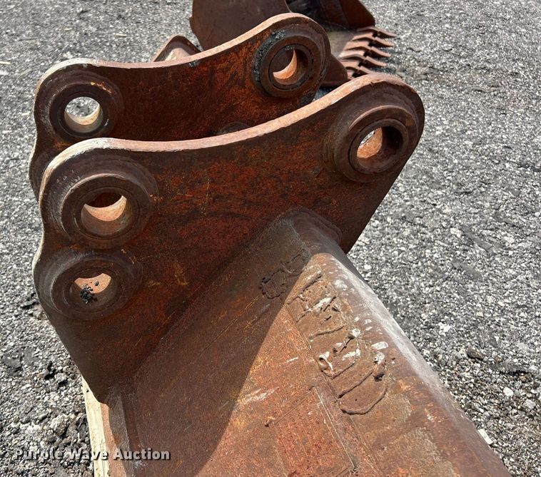 image for item ET3471 (3) backhoe buckets