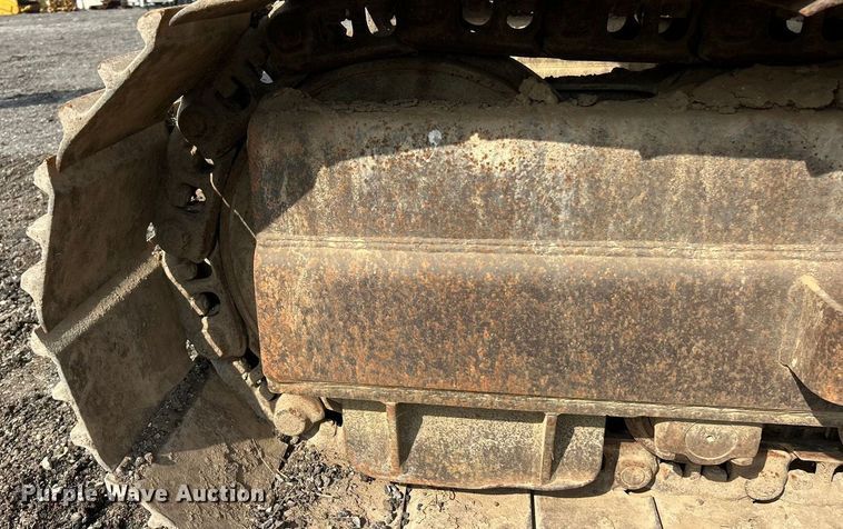 image for item ET3474 1988 John Deere 690D excavator