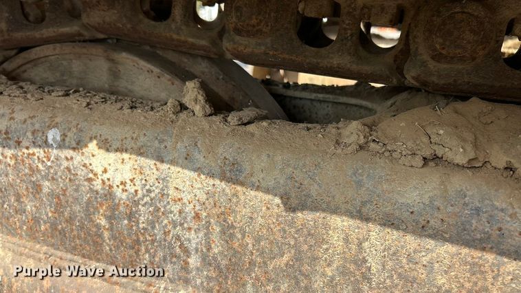 image for item ET3474 1988 John Deere 690D excavator