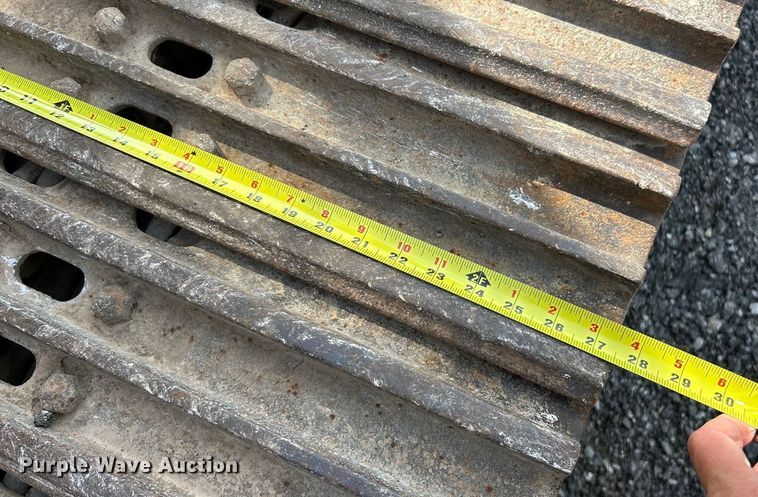 image for item ET3474 1988 John Deere 690D excavator