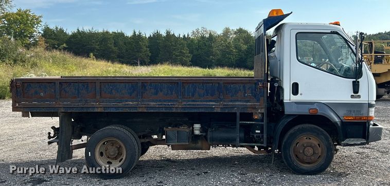 image for item ET3477 1996 Mitsubishi Fuso FH211 dump flatbed truck