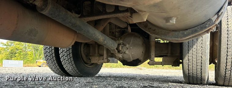 image for item ET3477 1996 Mitsubishi Fuso FH211 dump flatbed truck