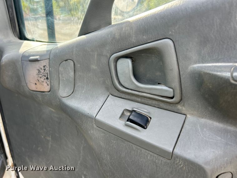 image for item ET3477 1996 Mitsubishi Fuso FH211 dump flatbed truck