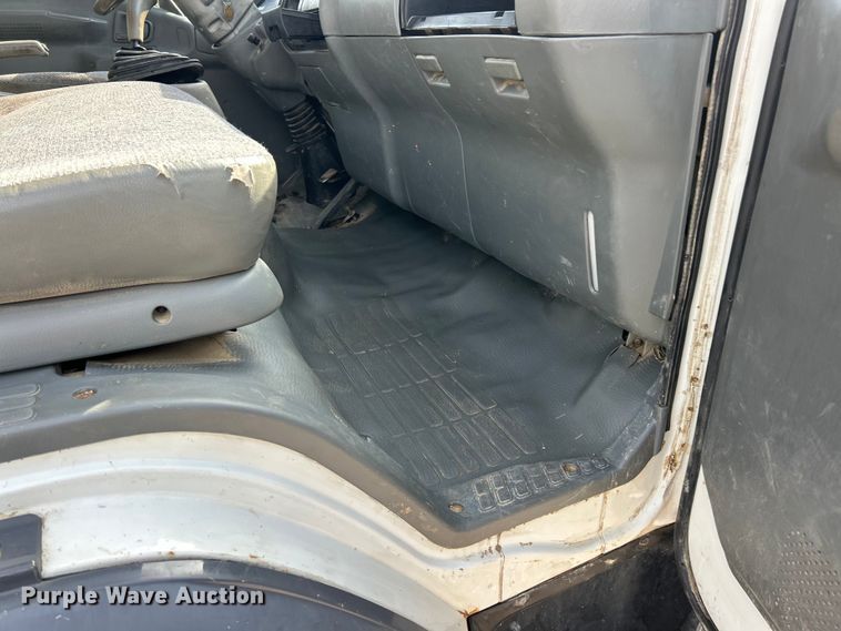 image for item ET3477 1996 Mitsubishi Fuso FH211 dump flatbed truck