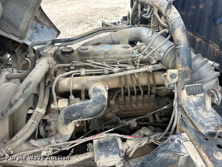 image for item ET3477 1996 Mitsubishi Fuso FH211 dump flatbed truck