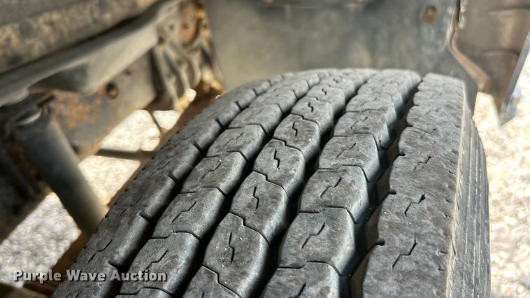 image for item ET3477 1996 Mitsubishi Fuso FH211 dump flatbed truck