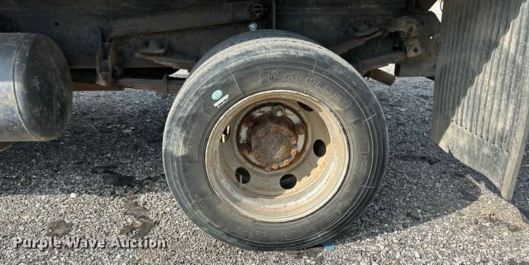 image for item ET3477 1996 Mitsubishi Fuso FH211 dump flatbed truck