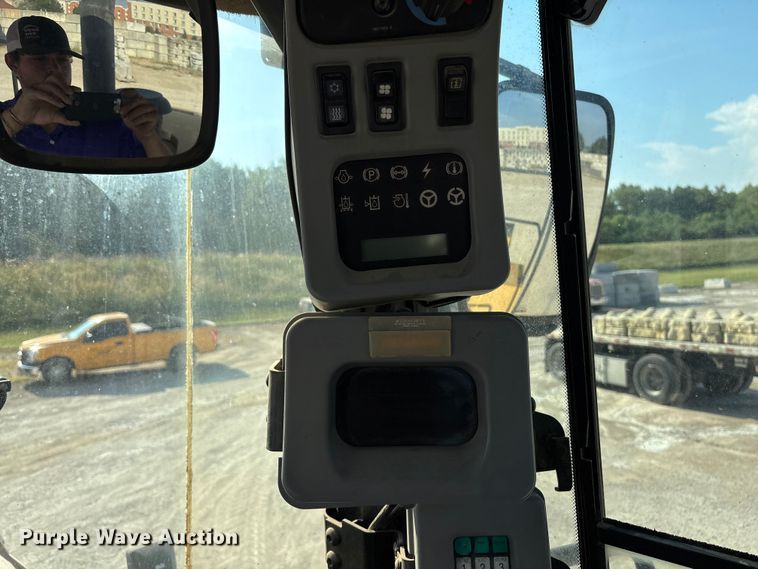 image for item ET4611 2005 Caterpillar 972G Series II wheel loader