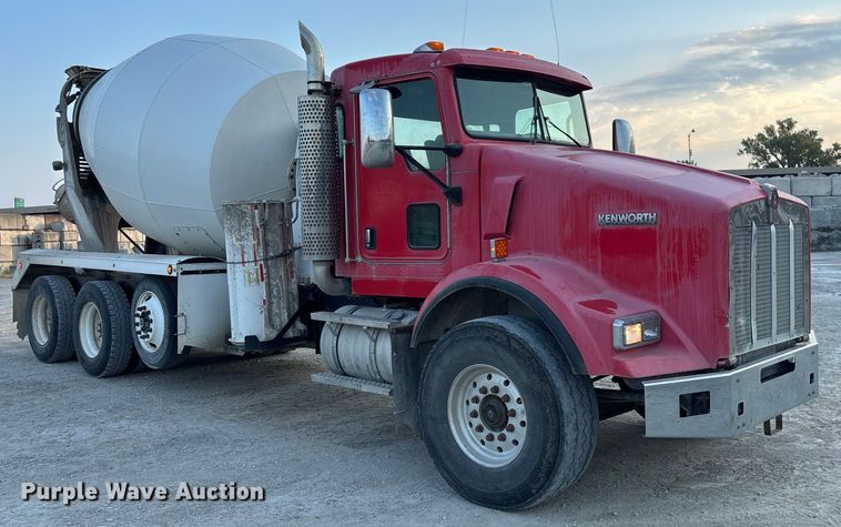 image for item ET4612 2007 Kenworth T800 ready mix truck
