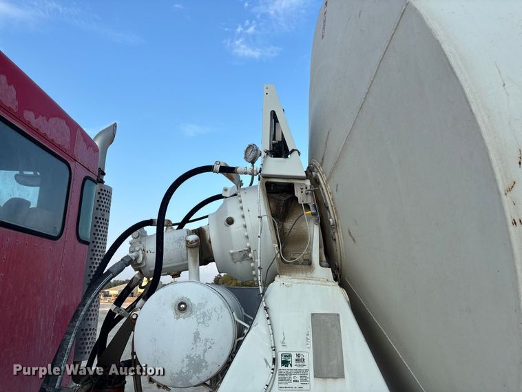 image for item ET4612 2007 Kenworth T800 ready mix truck