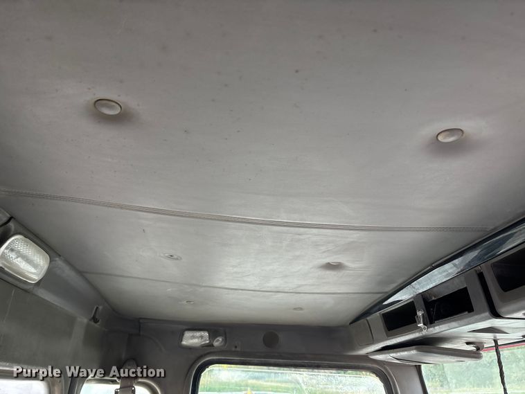 image for item ET4612 2007 Kenworth T800 ready mix truck