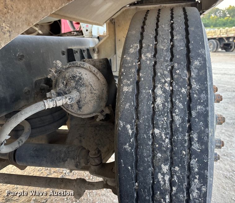 image for item ET4612 2007 Kenworth T800 ready mix truck