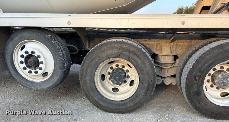 image for item ET4612 2007 Kenworth T800 ready mix truck