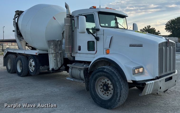 image for item ET4613 2007 Kenworth T800 ready mix truck