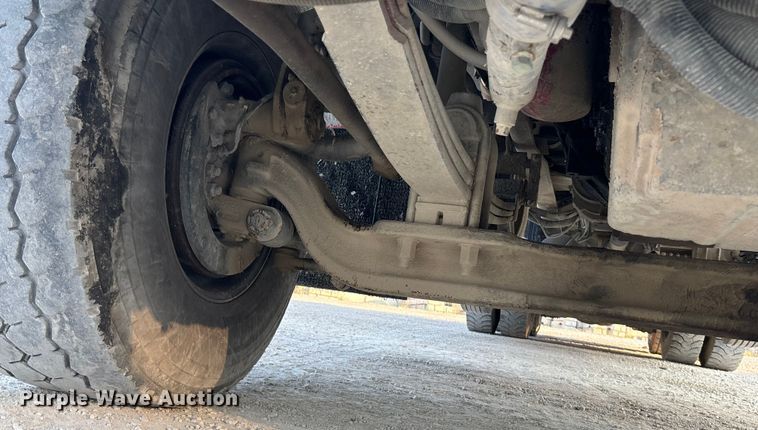 image for item ET4613 2007 Kenworth T800 ready mix truck