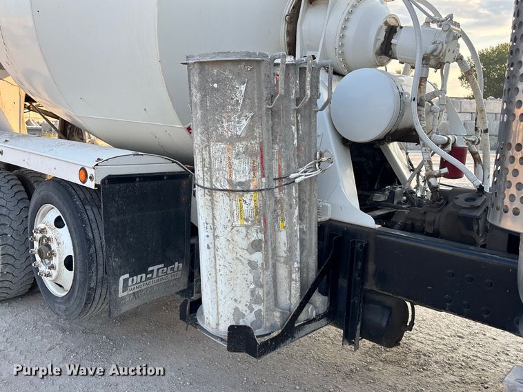 image for item ET4613 2007 Kenworth T800 ready mix truck