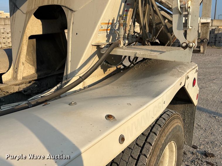 image for item ET4613 2007 Kenworth T800 ready mix truck