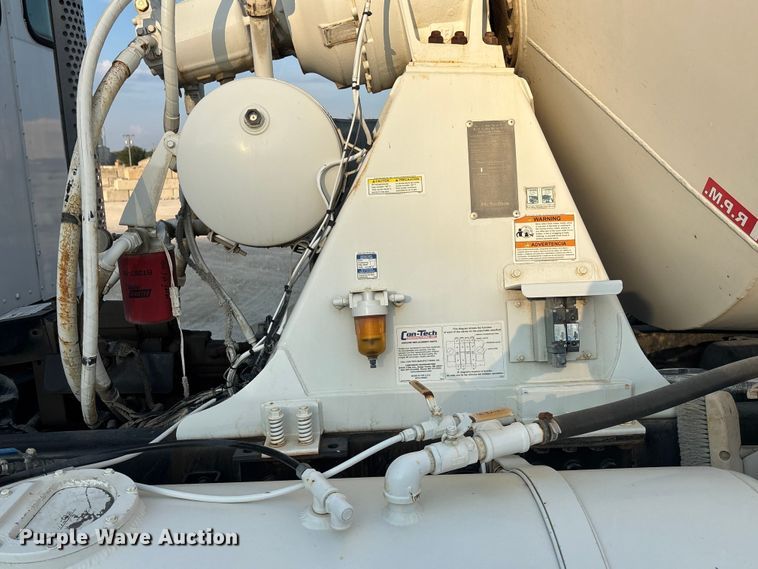 image for item ET4613 2007 Kenworth T800 ready mix truck